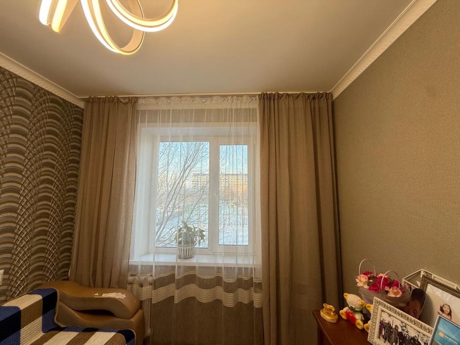 Продам ковер, диван и шторы