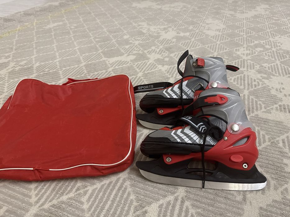 Коньки продаются размер 34-35