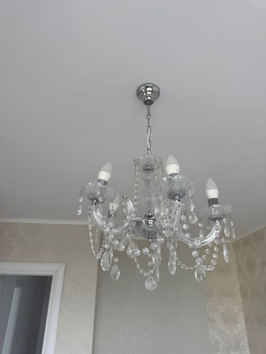 Полилей с камъни