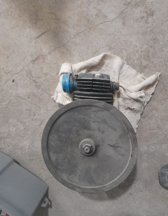 Продам Компрессор