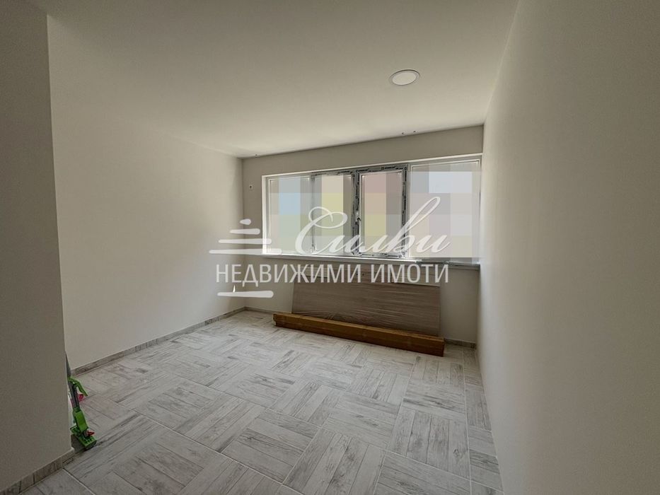 Дава се под наем Офис в Шумен, Център - 36 кв.м за 280.5 € - Снимка #2