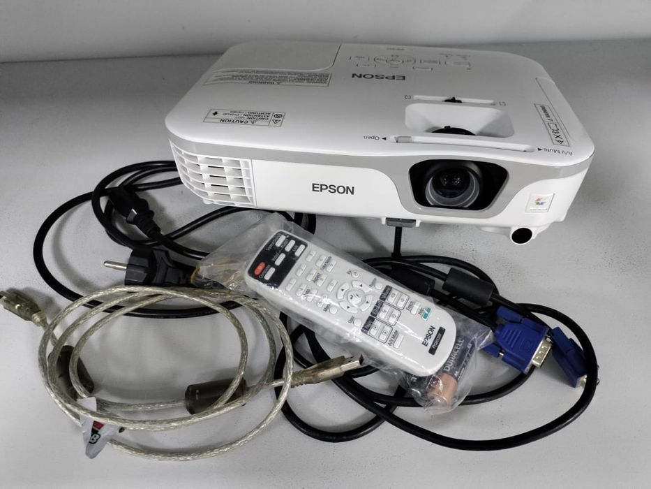 Проектор EPSON..