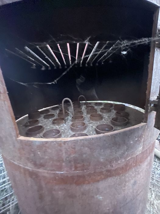 Продам котёл (печь) для отопления больших помещений