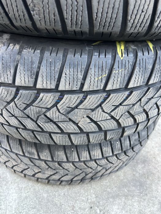 Зимни гуми DUNLOP WINTER SPORT 235/65/17