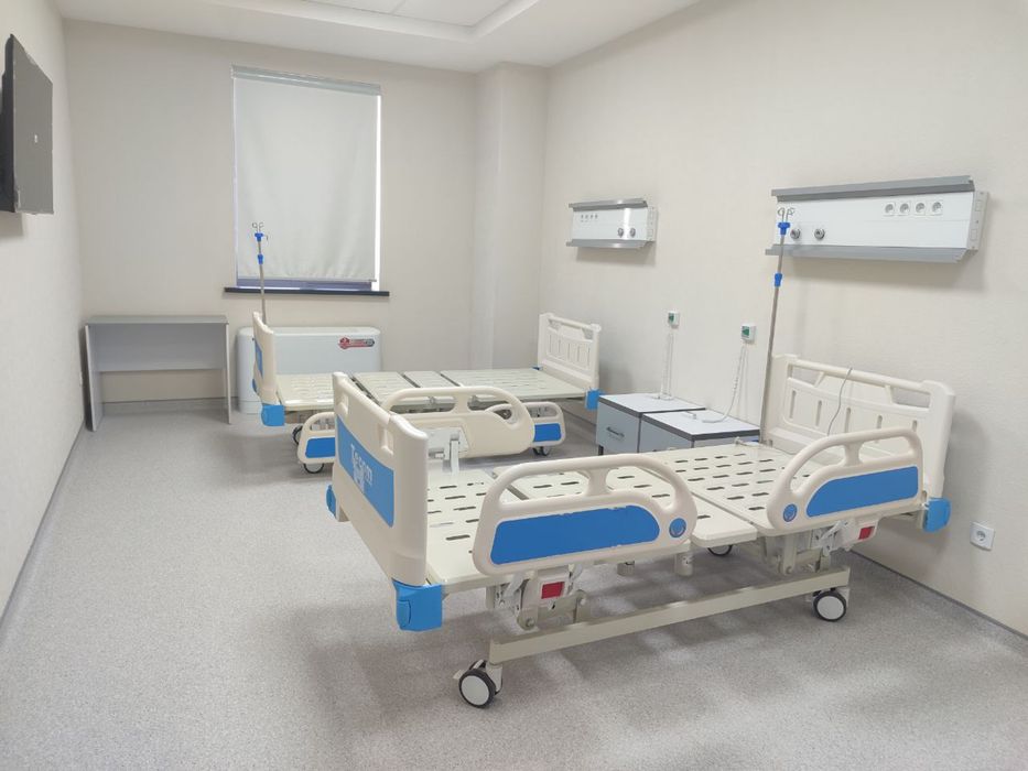 Электрическая 3-х функциональная кровать для интенсивной терапии