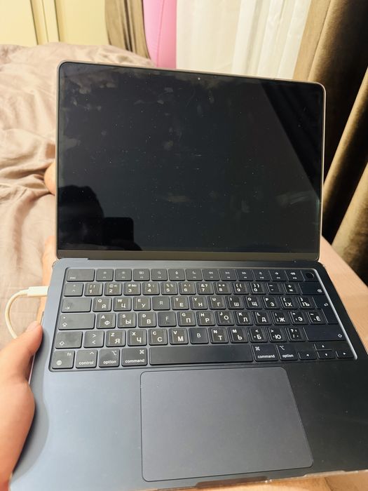 MacBook m2 8/512