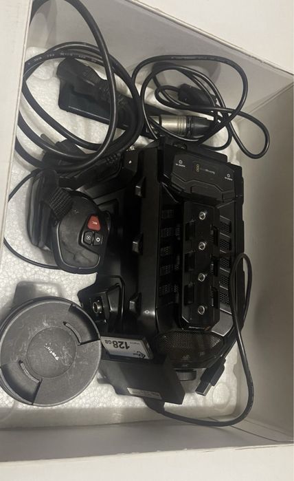 blackmagic  ursa  mini 4k видеокамера