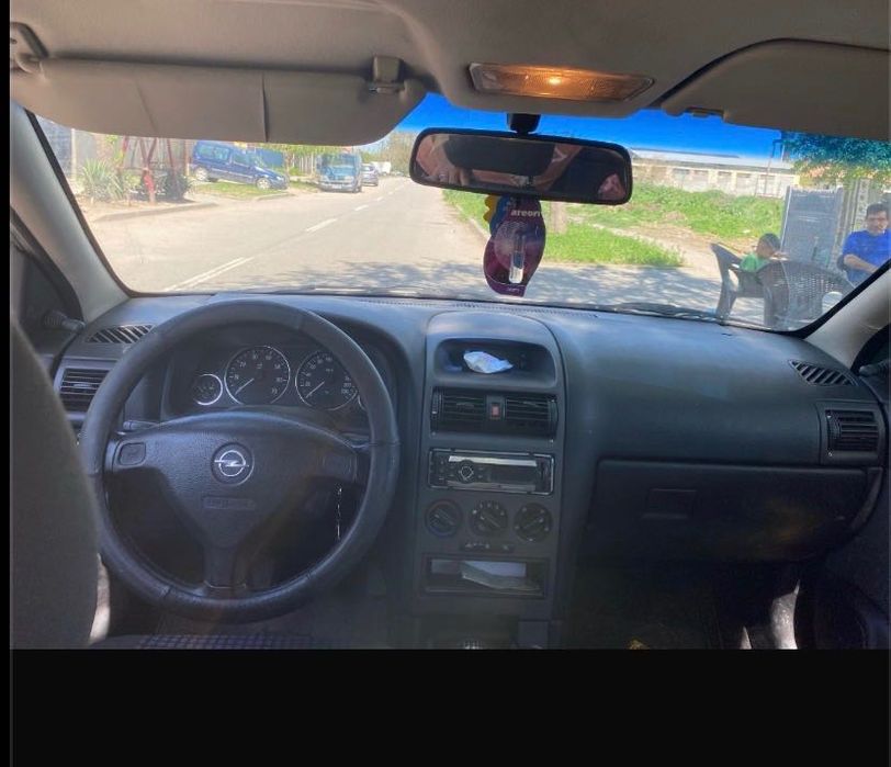 Opel Astra G berlină