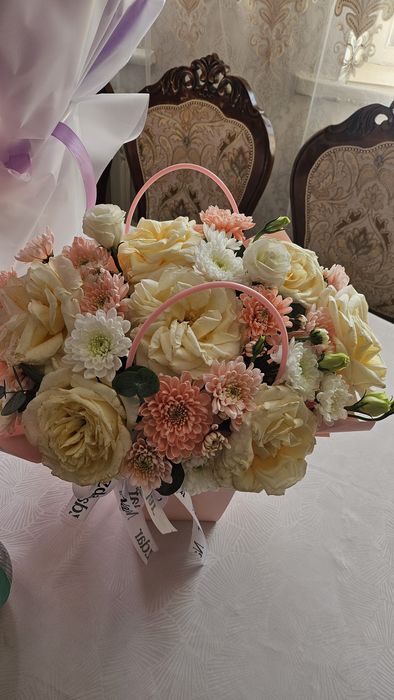 Продам цветы подарины 06.04