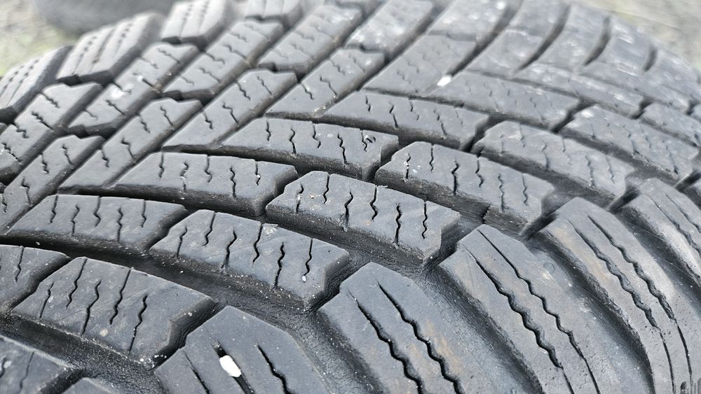 2бр гуми 195 65 15 континентал