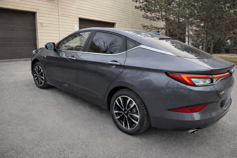 Продам иностранца jac j7