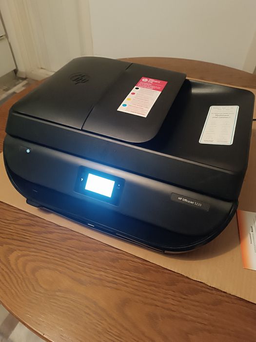 Imprimantă multifuncțională HP OfficeJet 5220, Wi‑Fi
