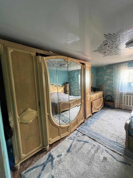 Продам Спальный гарнитур