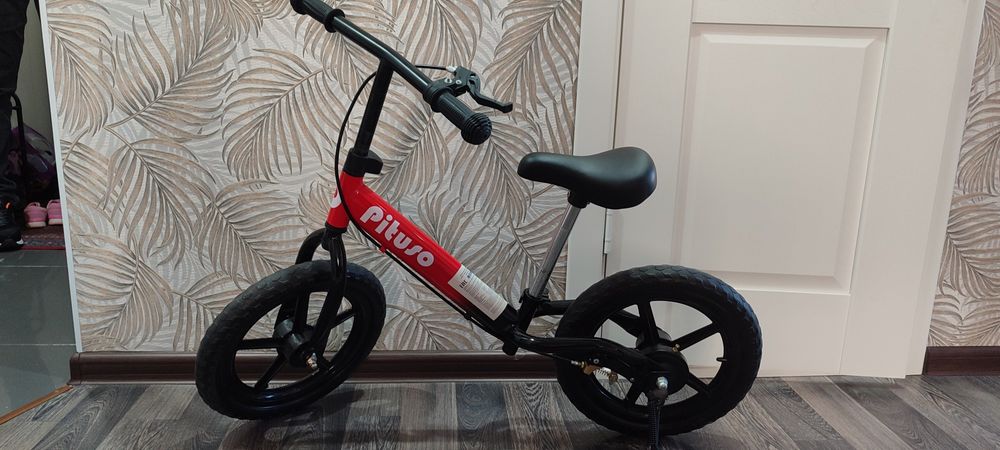 Продам Беговел 2-5 лет