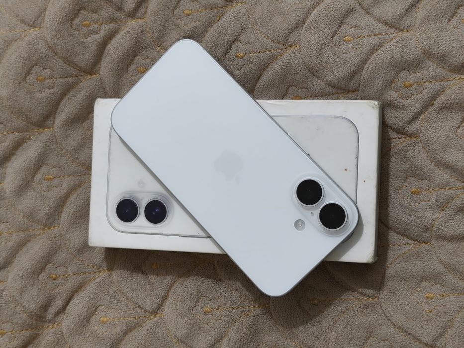 Айфон 16 128 гб ёмкость 100 симка вставляется