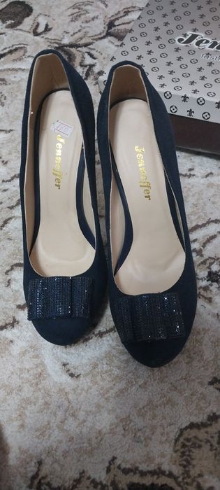 Туфли обсолютно новые размер 40 привезли из Турции