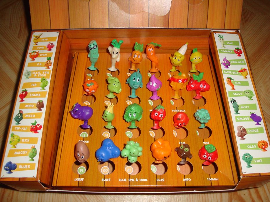 Пълни Кутии Лидл, Била, Кауфланд Албум Колекция Стикита Емоджи