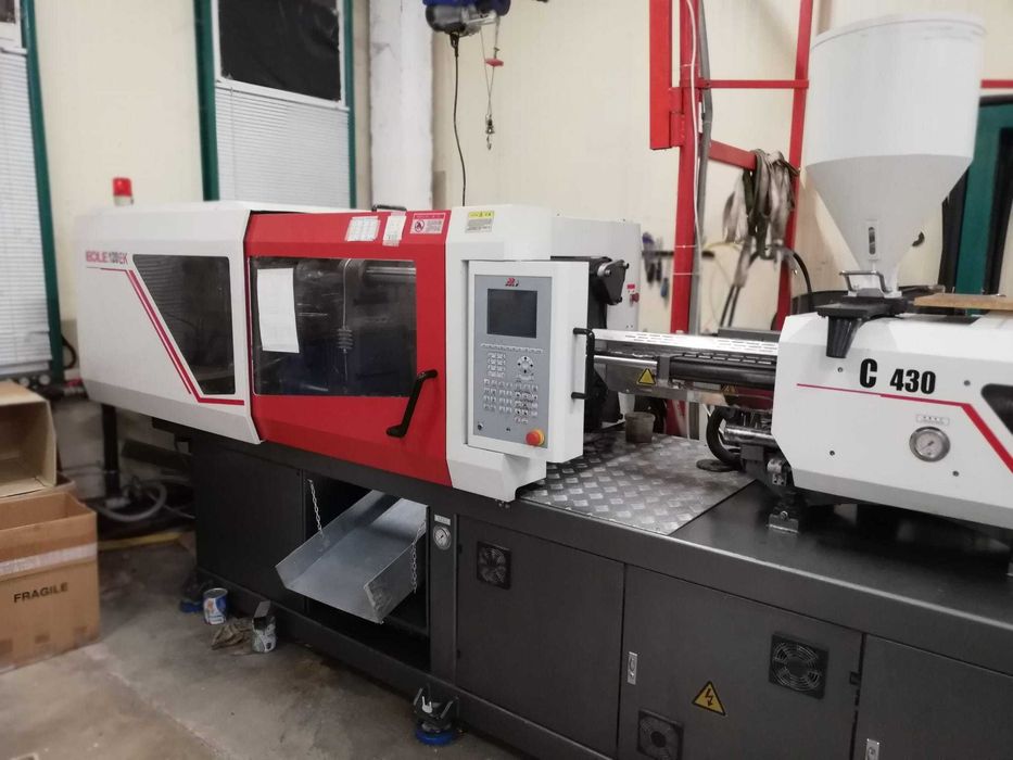 Шприц-машина със серво-управление