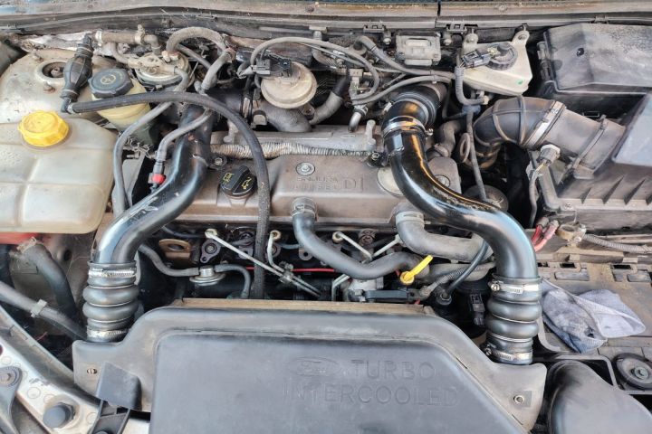 Hayon / Haion cu luneta Ford Focus 2001 1.8 Tddi MT (90 hp)