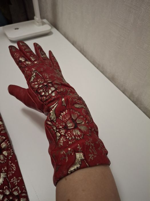 Перчатки кожанные