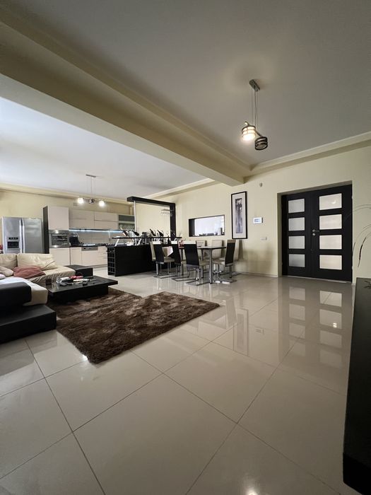 COMISION 0%.Vila,Petru Vulcan 48a. Bd. MAMAIA - Universitate.