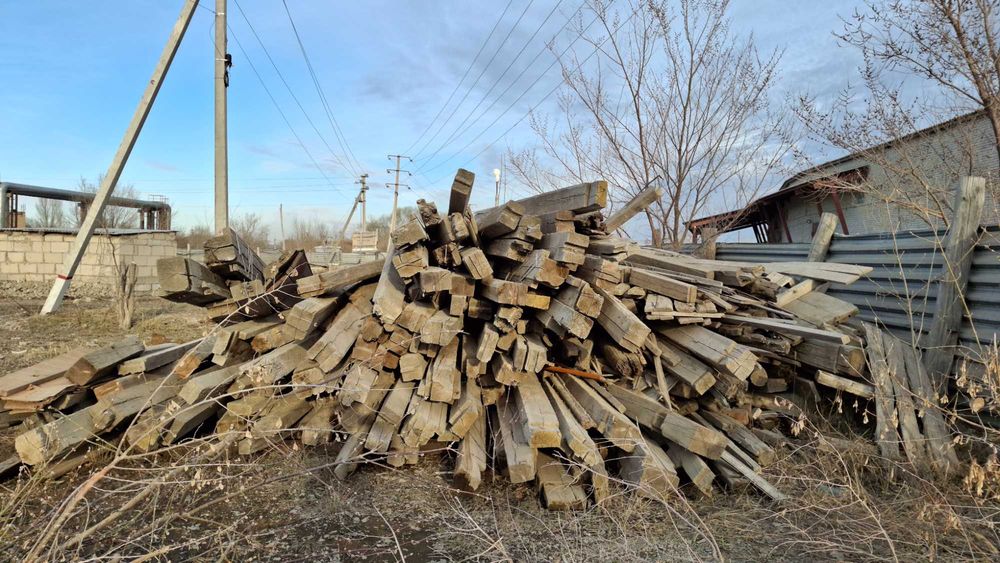 Продаётся брусы 1200 тг