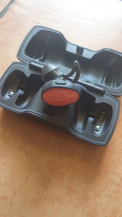 Bose SoundSport Free - Case charge !
