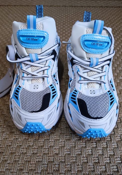 Off White Be Right Back