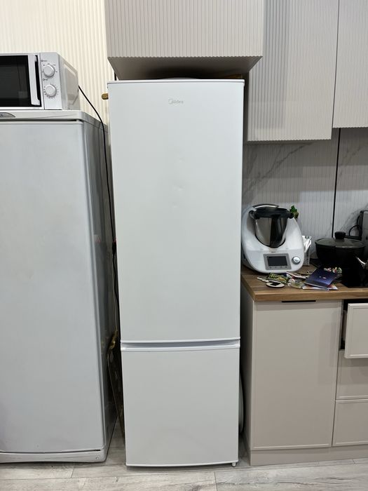 Холодильник Midea