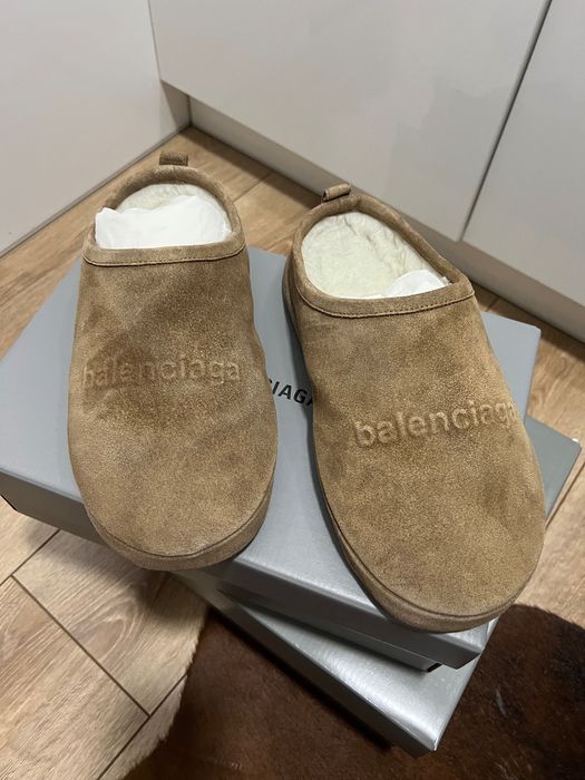 Balenciaga велурени чехли
