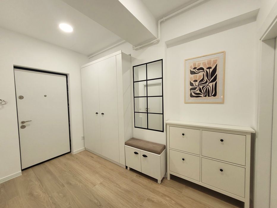 Garsonieră modernă de închiriat / Novum 56 / Încălzire în pardoseală / 7 min Metrou Gorjului / Lângă Parcul Liniei
500 EUR