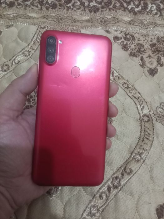 Samsung A11 в хорошем состоянии