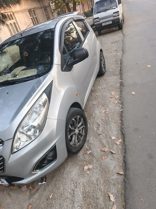 Подаётся автомобиль