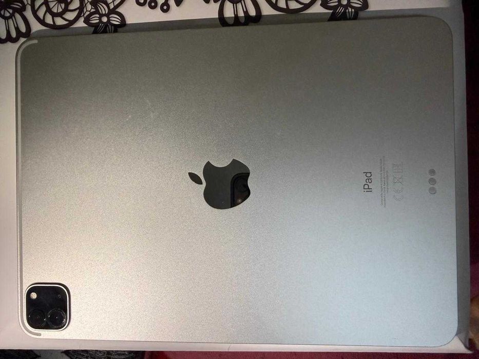 Apple iPad Pro 11-inch (2nd generation), 11 inches