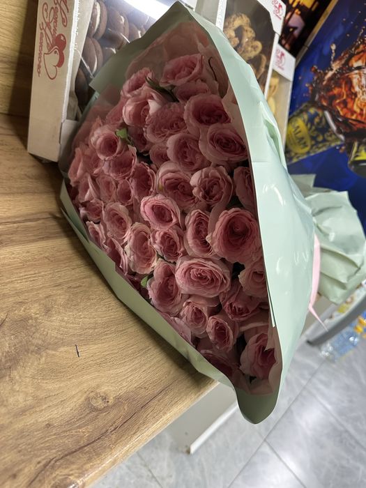 Цветы розы розовые
