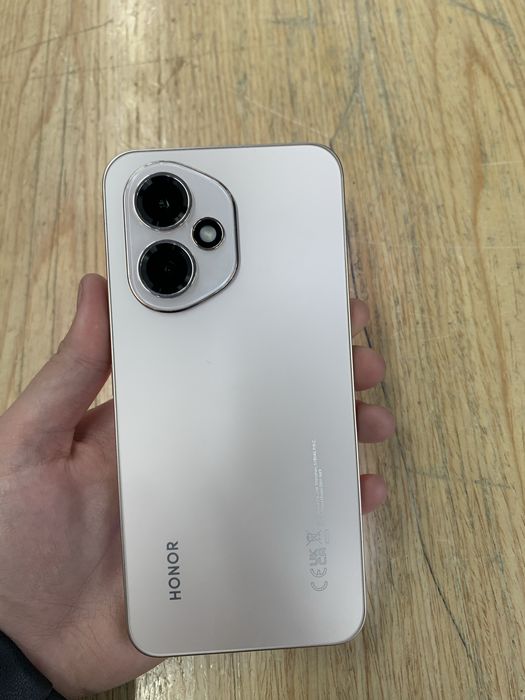 Продам Honor 400 новый торг