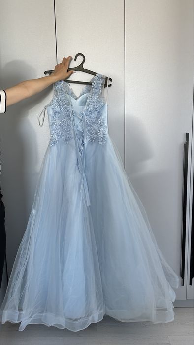 Платье бальное