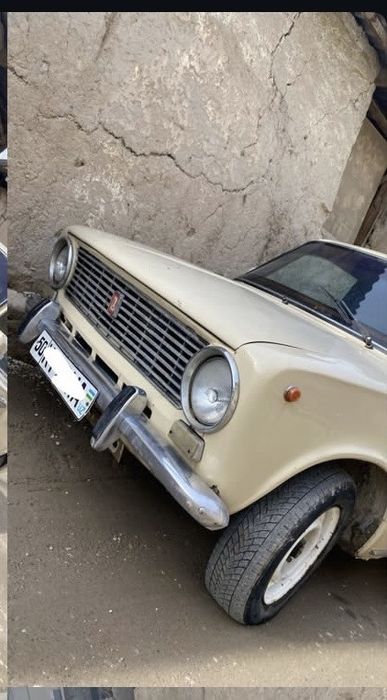 Vaz 2101 sotiladi yili 1985