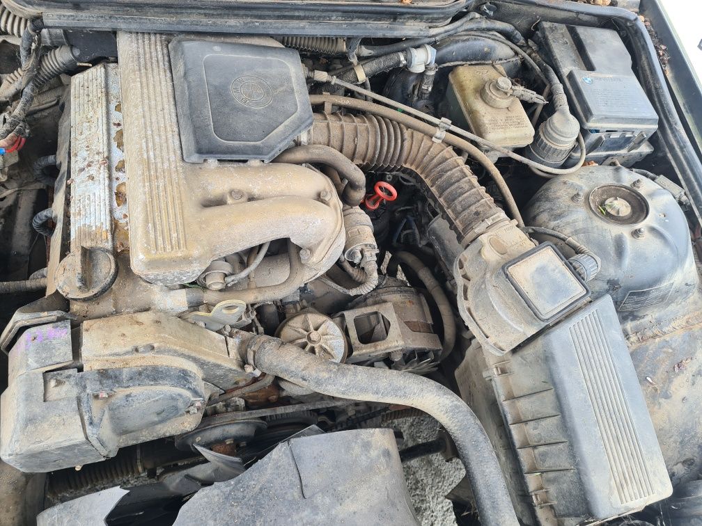 ВМВ Е36 1,8, бензин на части. BMW E36. с. Опанец • OLX.bg