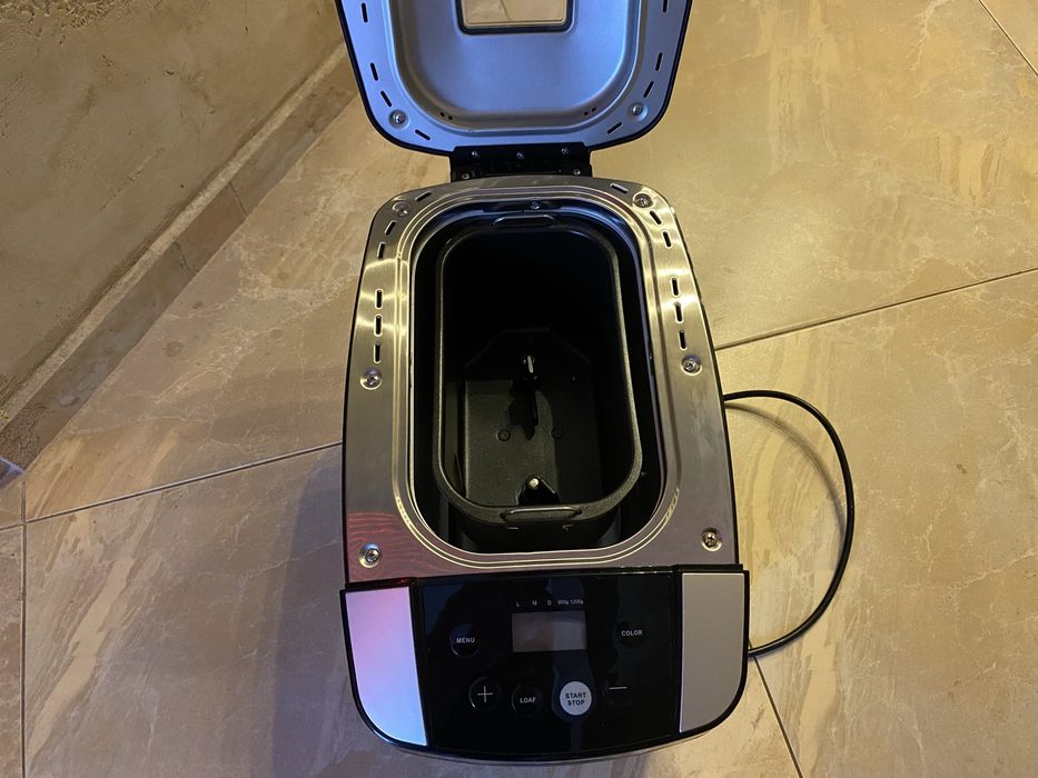 Хлебопекарна Gorenje BM1210BK 2 ПЕРКИ, БЕЗ ГЛУТЕН, 12 ПРОГРАМИ