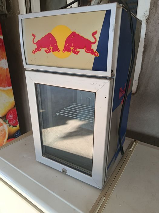 Продам холодильники разных видов