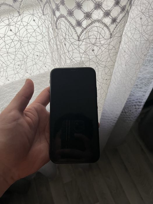 Продам Iphone 11