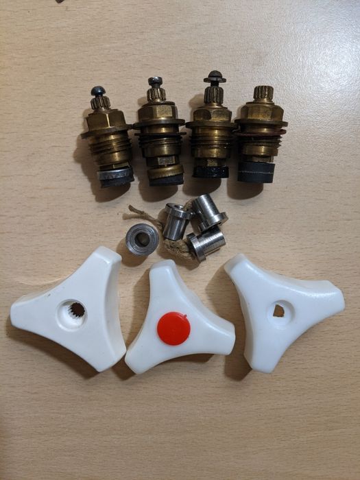 Rozete robineți și armături