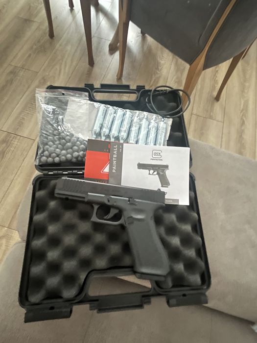 Pistol Umarex Glock 17 Gen5 T4E calibrul 43 Co2