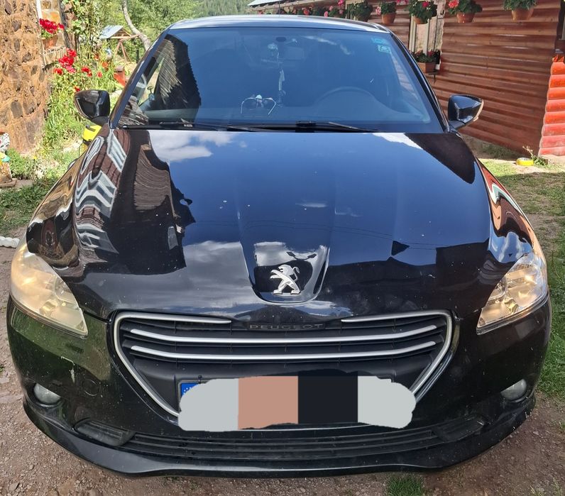 Vând Peugeot 301
