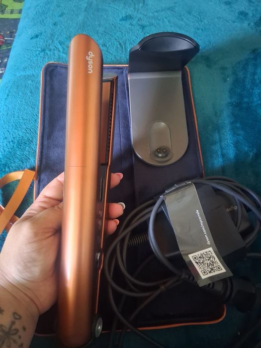 Placa de par Dyson Corrale HS03 – NEFOLOSITĂ