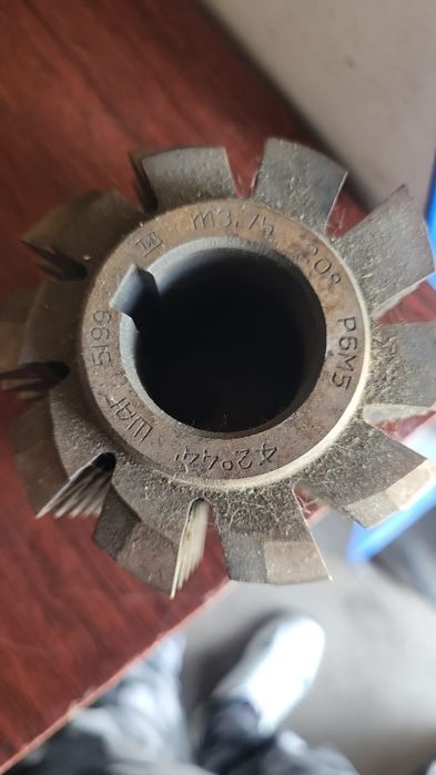 Продам фрезы червячные