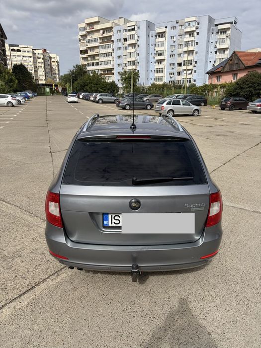 SKODA Superb 2012 — imagine 4