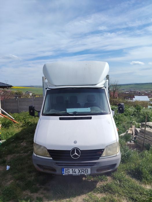 Mercedes-Benz Sprinter  413