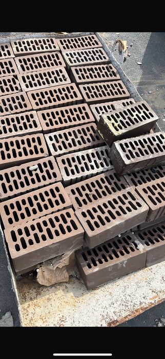 Продам кирпич (120 штук)